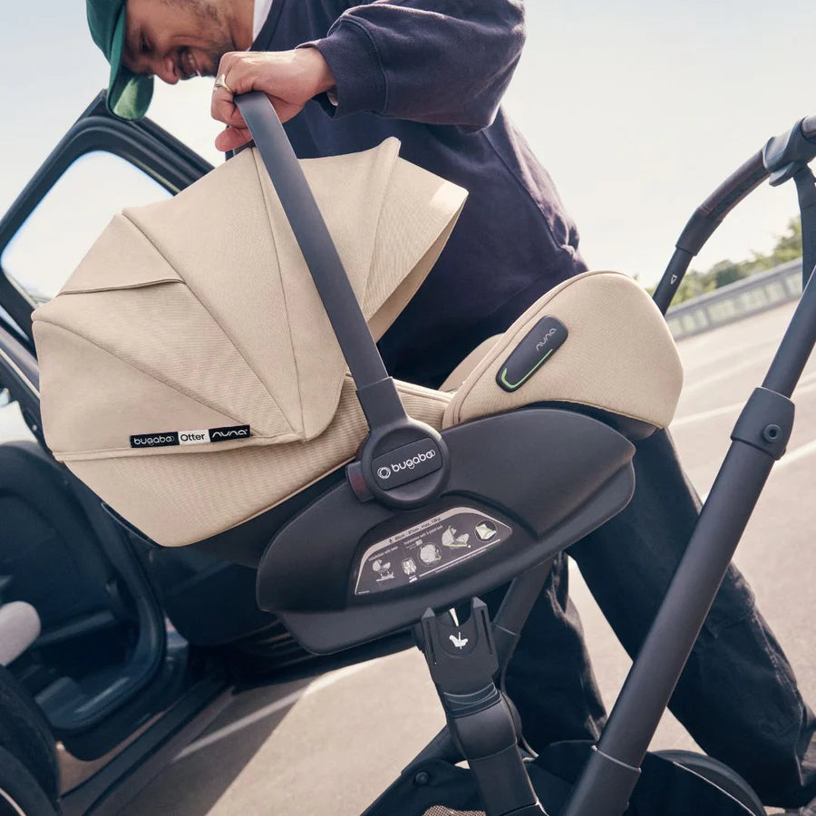 bugaboo 360 isofix Bugaboo Otter Car Seat & 360 isofix Base