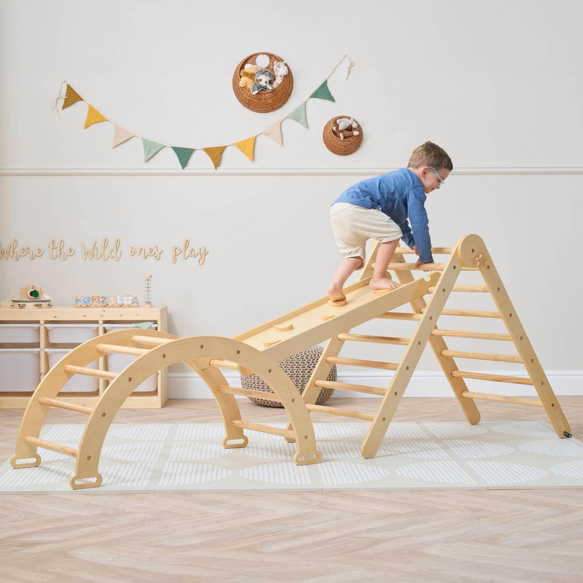Tutti Bambini Scala Montessori in Pikler Climbing Frame with Climb