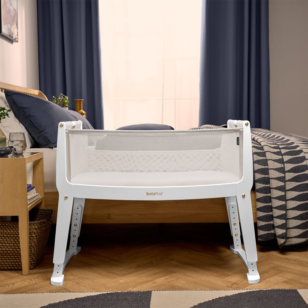 SnuzPod Studio Bedside Crib Bundle | Paris