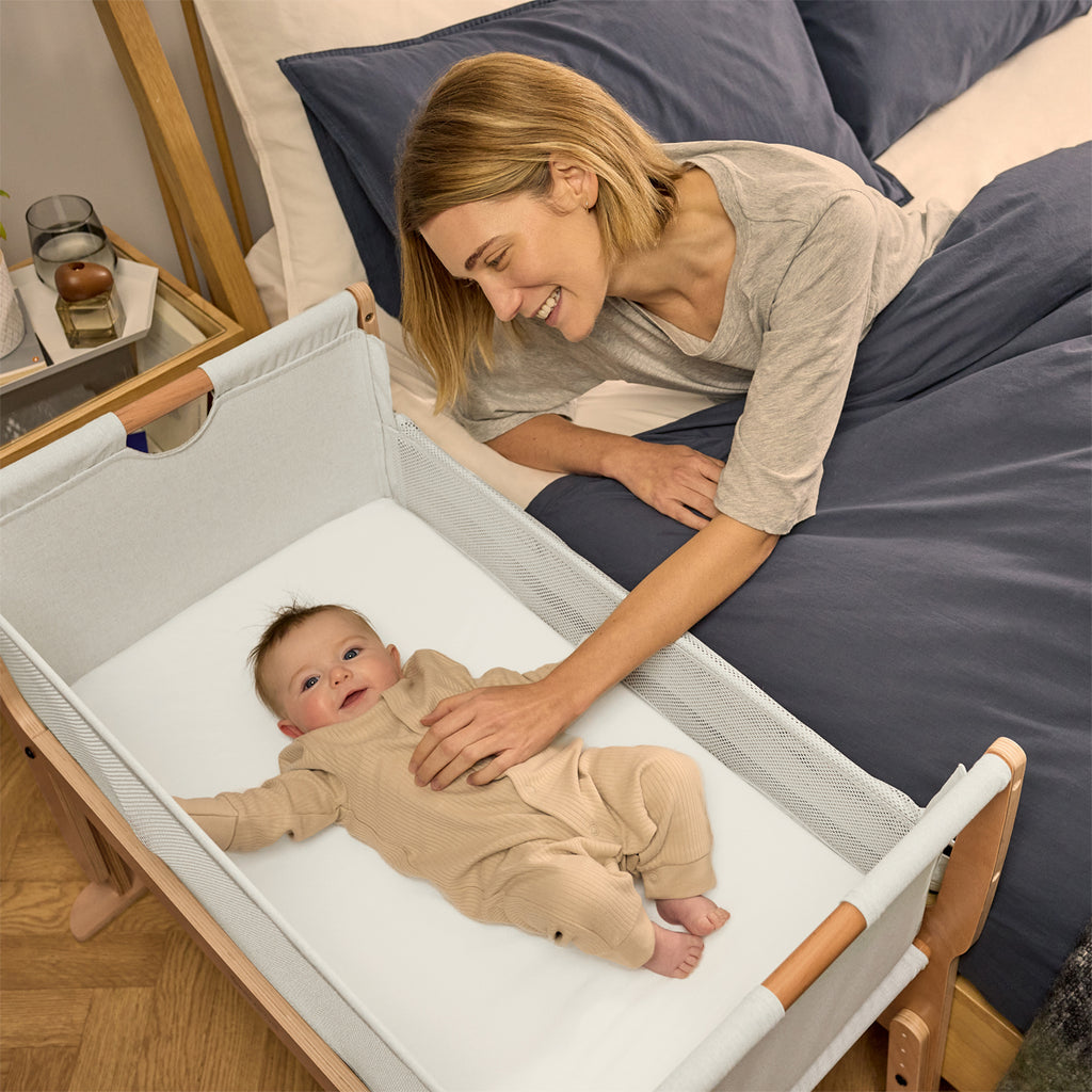 SnuzPod Studio Bedside Crib Bundle | Stockholm