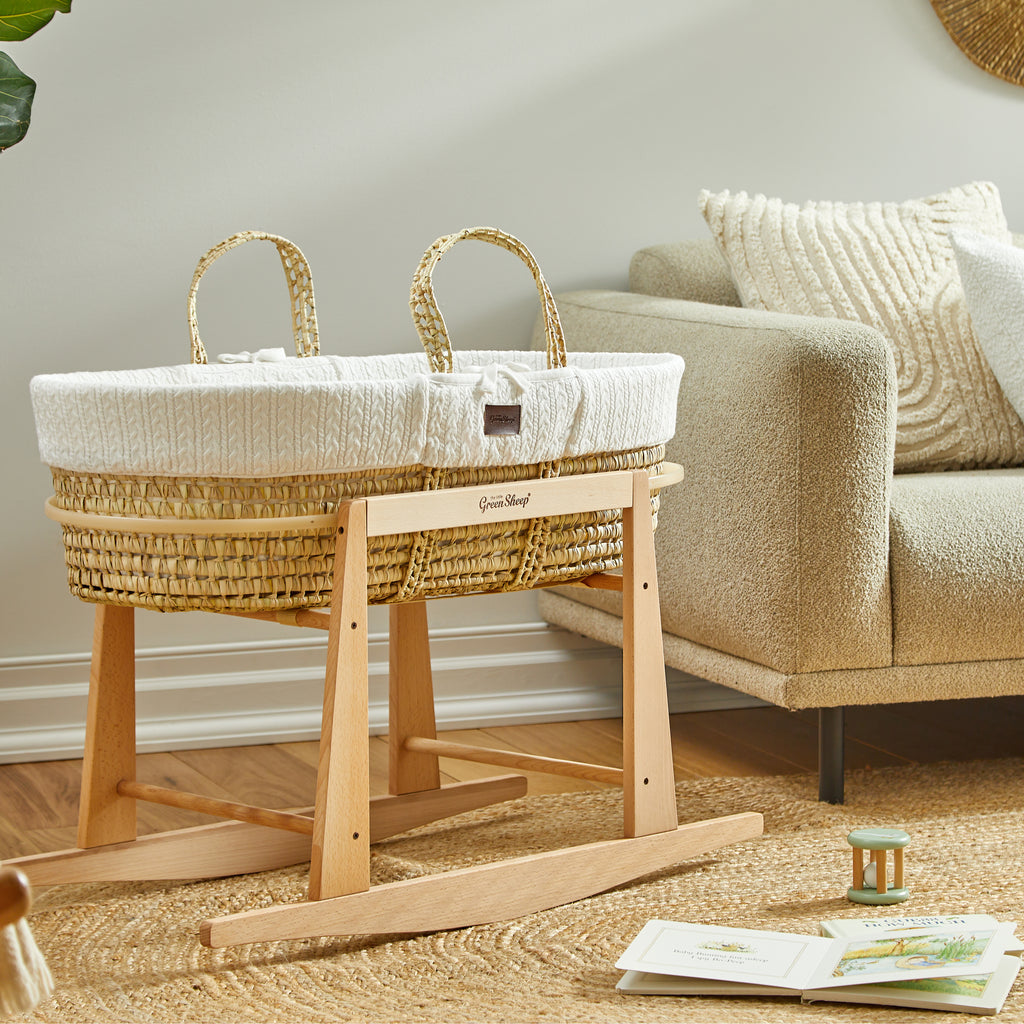 The Little Green Sheep Knitted Moses Basket & Stand - White