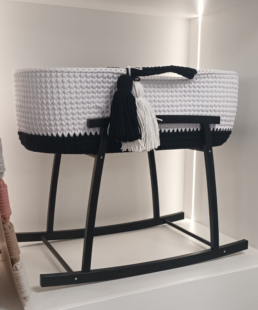 Crochet Moses Basket - Two Tone Black / White