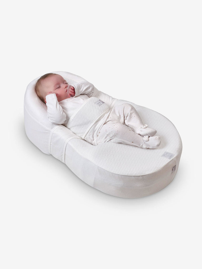 Red Castle Cocoonababy Pod Support Nest - White