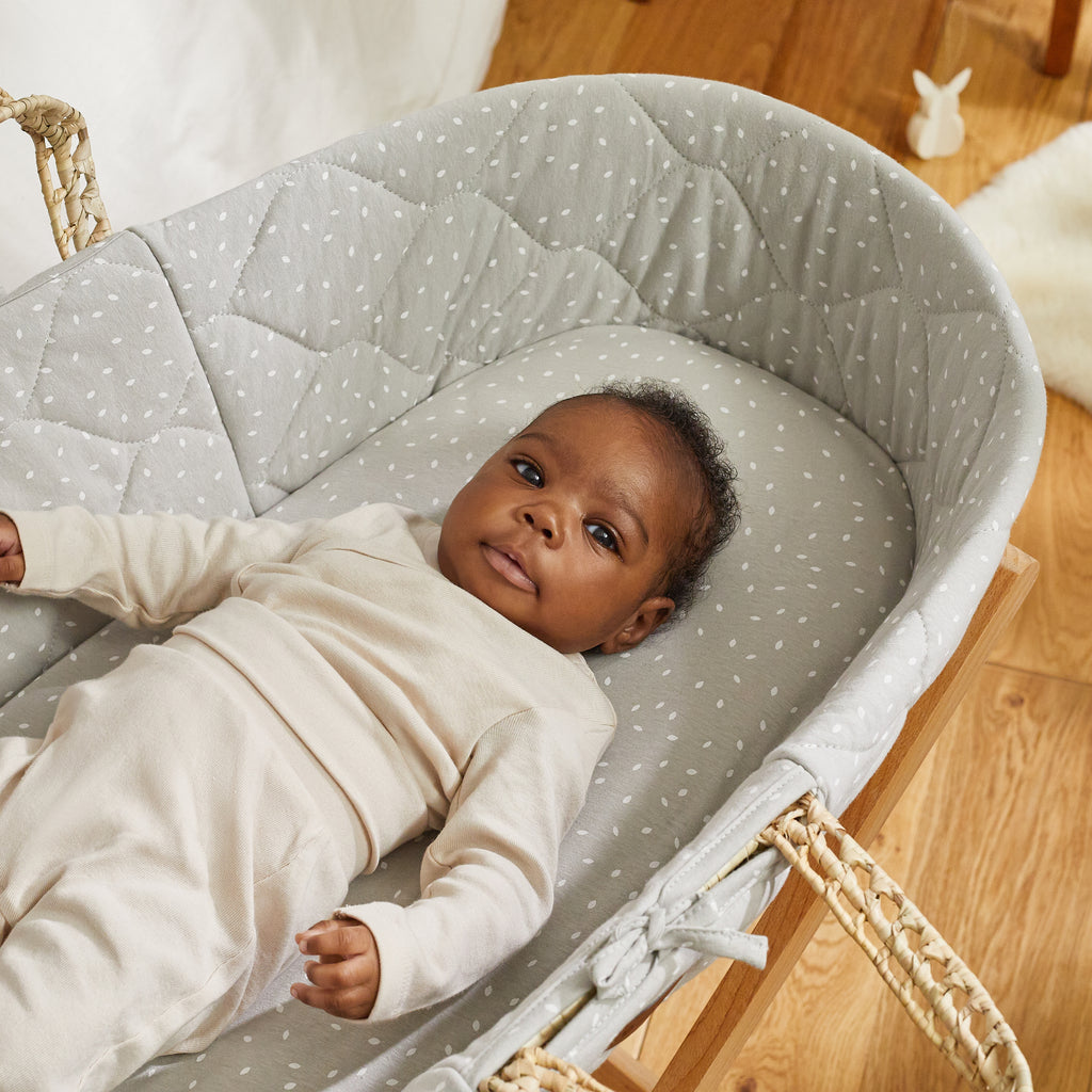 The Little Green Sheep Quilted Moses Basket & Mattress - Dove Rice