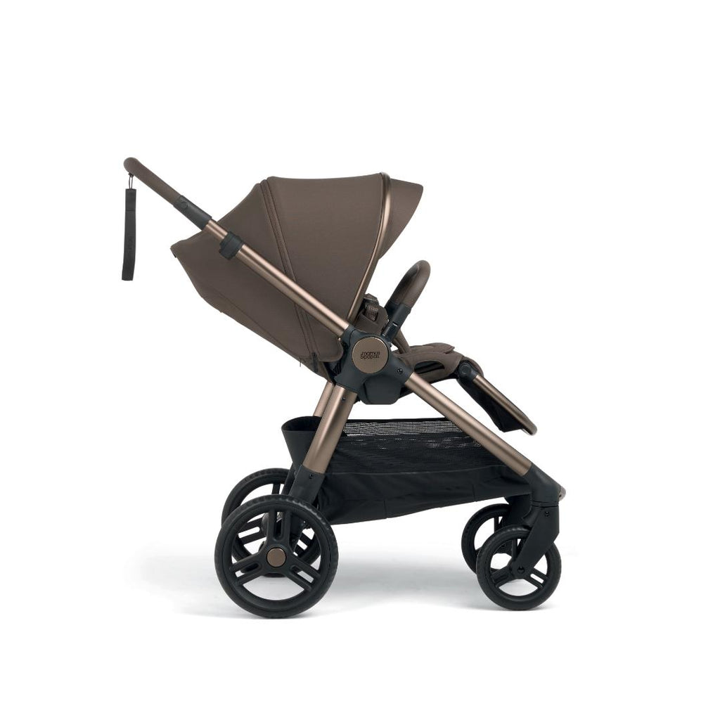 Mamas & Papas Ocarro² Complete Pushchair (with Bear & Blanket) | Crema