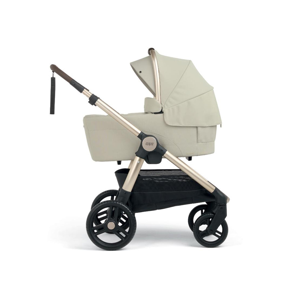 Mamas & Papas Ocarro² Complete Pushchair (with Bear & Blanket) | Shell