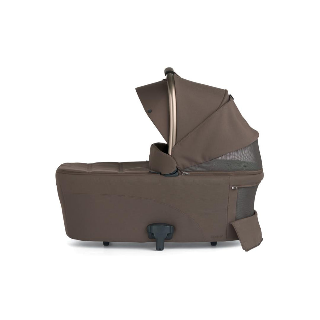 Mamas & Papas Ocarro² Complete Pushchair (with Bear & Blanket) | Crema