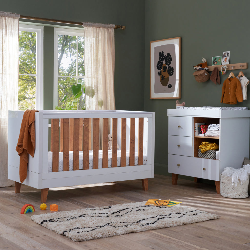 Tutti Bambini Como 2 Piece Room Set - White & Rosewood