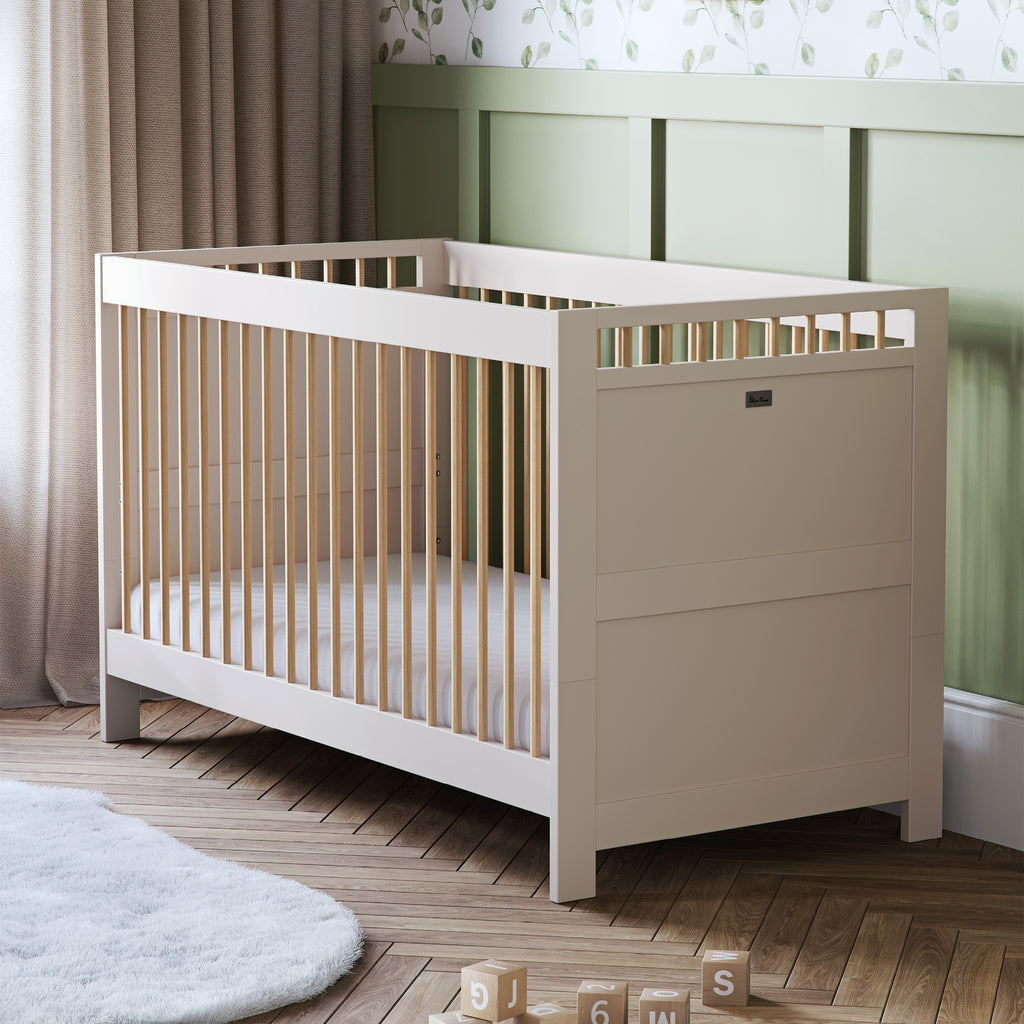 Silver Cross Seville 2 Piece Nursery Set | Cashmere Oak