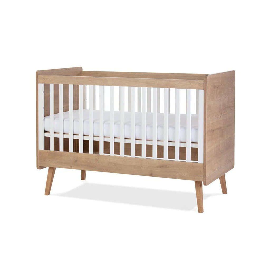 Silver Cross Westport Cot Bed & Dresser - Oak