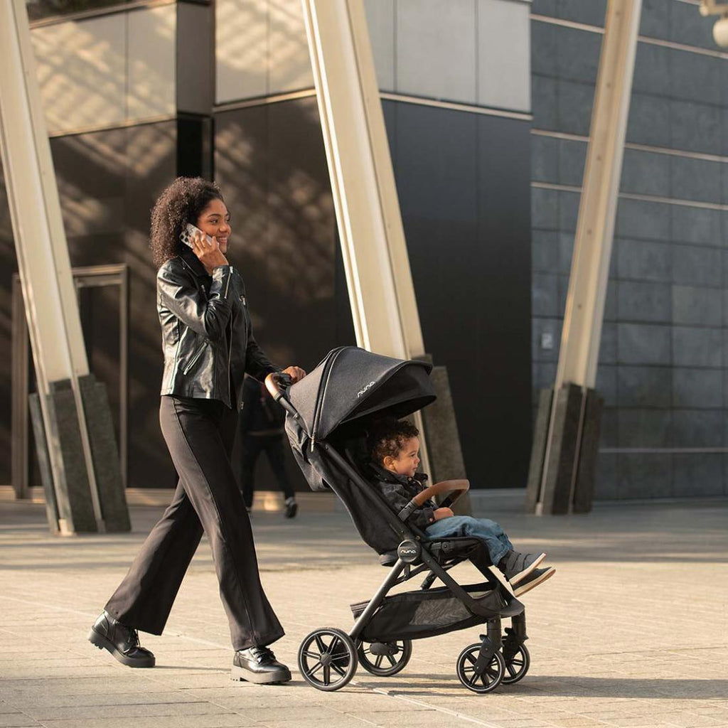 Nuna TRVL LX Stroller, Carrycot & Arra Next Travel System - Caviar