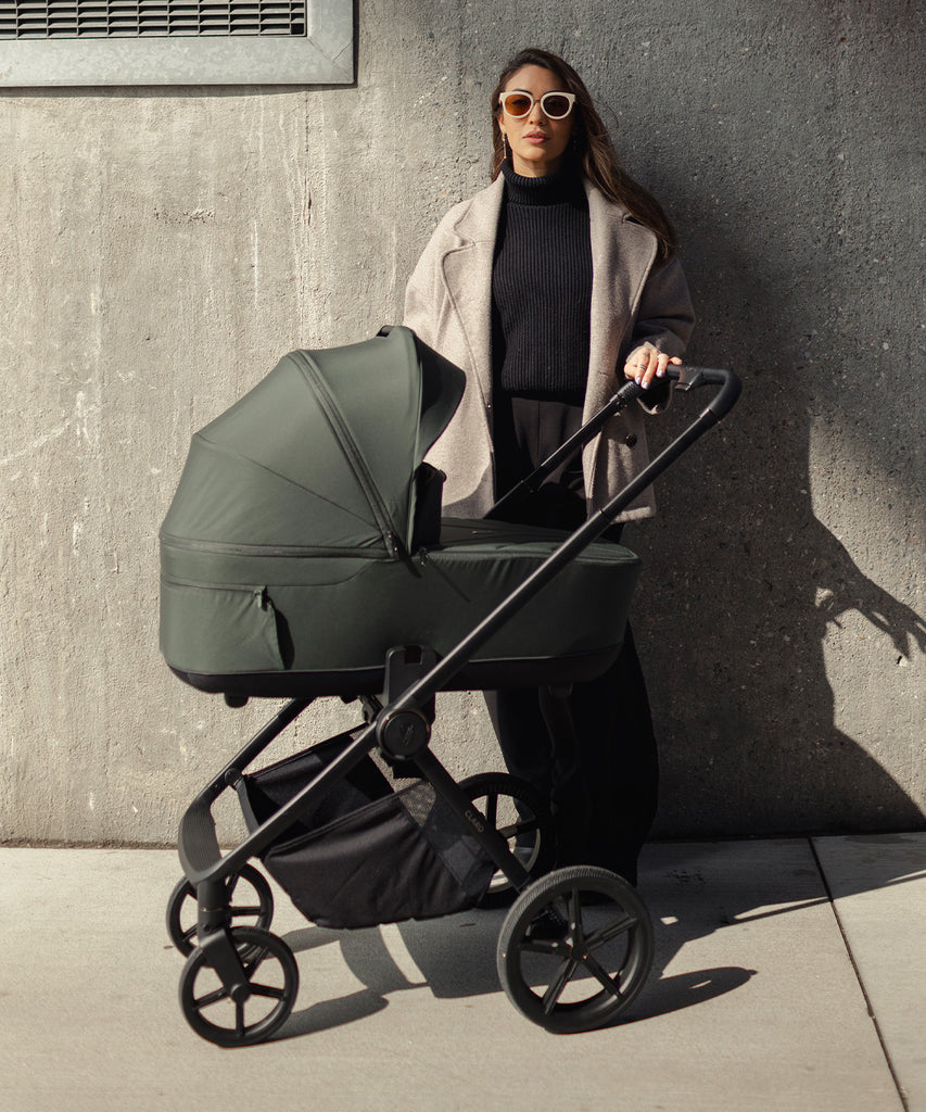 Venicci Claro 3-in-1 Travel System + Base | Forest