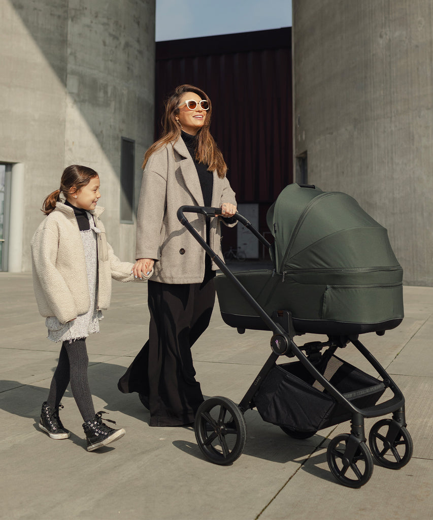 Venicci Claro 3-in-1 Travel System + Base | Forest