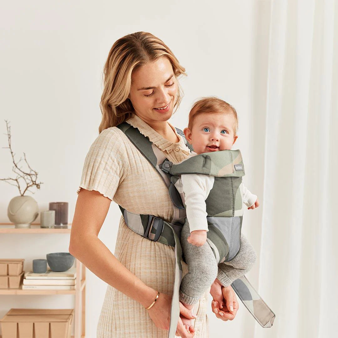 Ergobaby 360 vs babybjorn hot sale