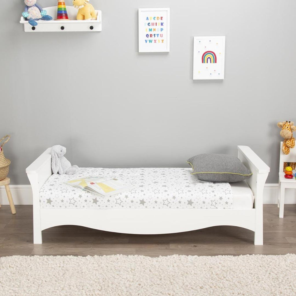 CuddleCo Clara 2 Piece Nursery Room Set - White