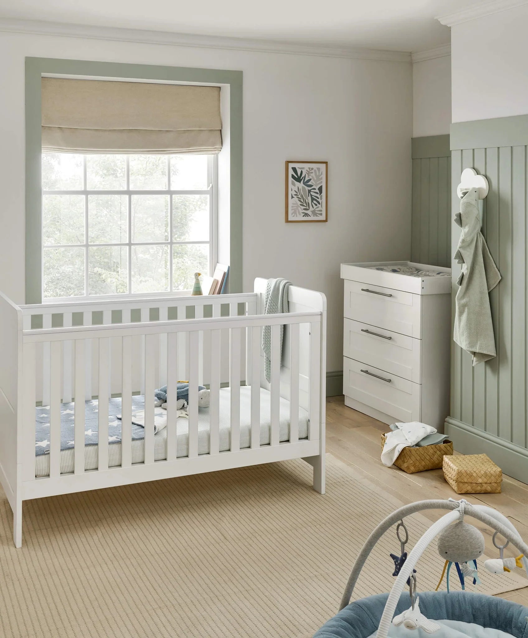 Mamas and hotsell papas breeze crib