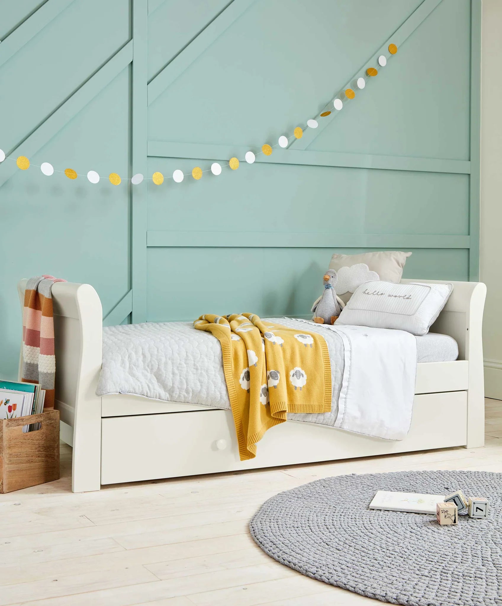 Mamas and papas mia cot sales