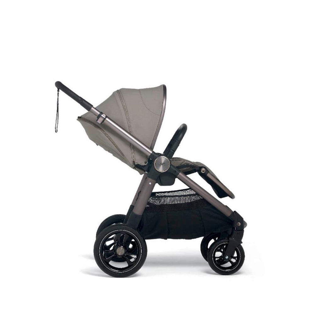 Mamas & Papas Ocarro Special Edition & Maxi-Cosi CabrioFix Bundle - Studio