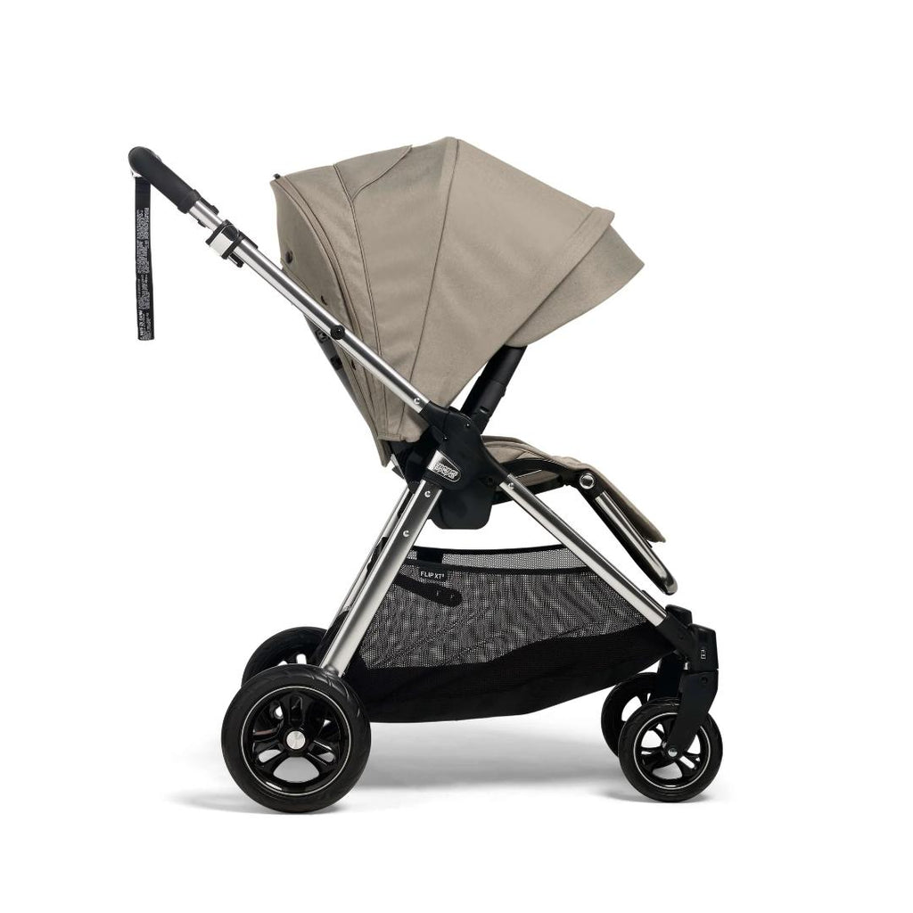 Mamas & Papas Flip XT3 Maxi-Cosi Cabriofix Bundle | Fawn