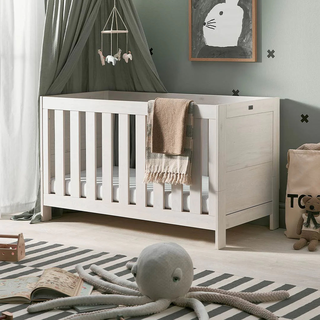 Silver Cross Alnmouth Convertible Cot Bed - Oak