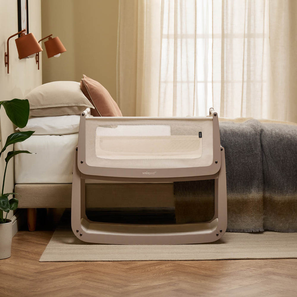 SnuzPod5 Bedside Crib | Mocha