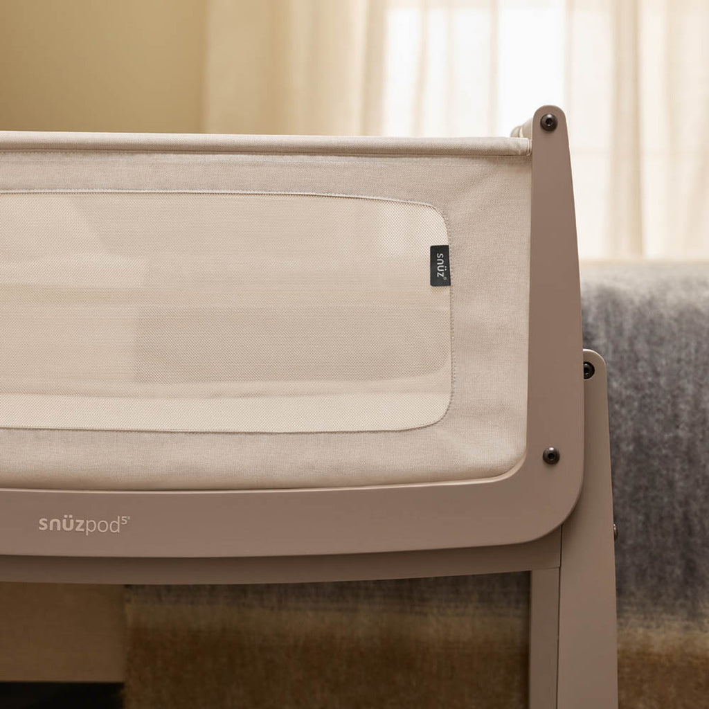 SnuzPod5 Bedside Crib | Mocha