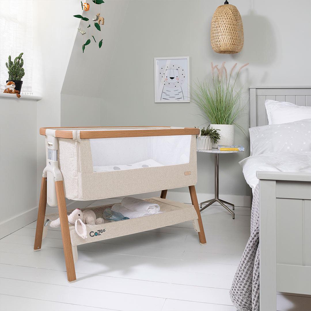 Tutti Bambini CoZee Bedside Crib Walnut Ecru1