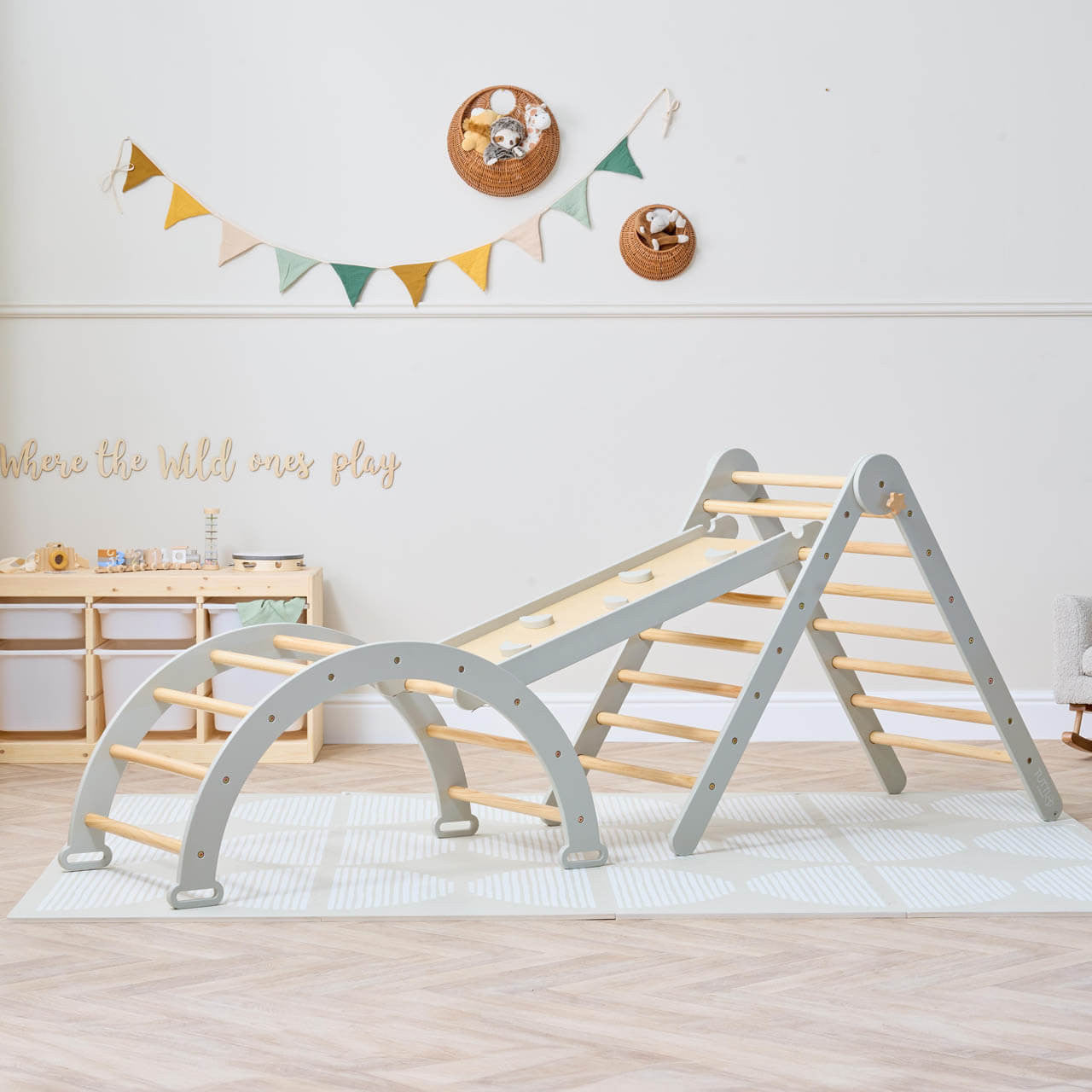 Tutti Bambini Scala Montessori in Pikler Climbing Frame with Climb