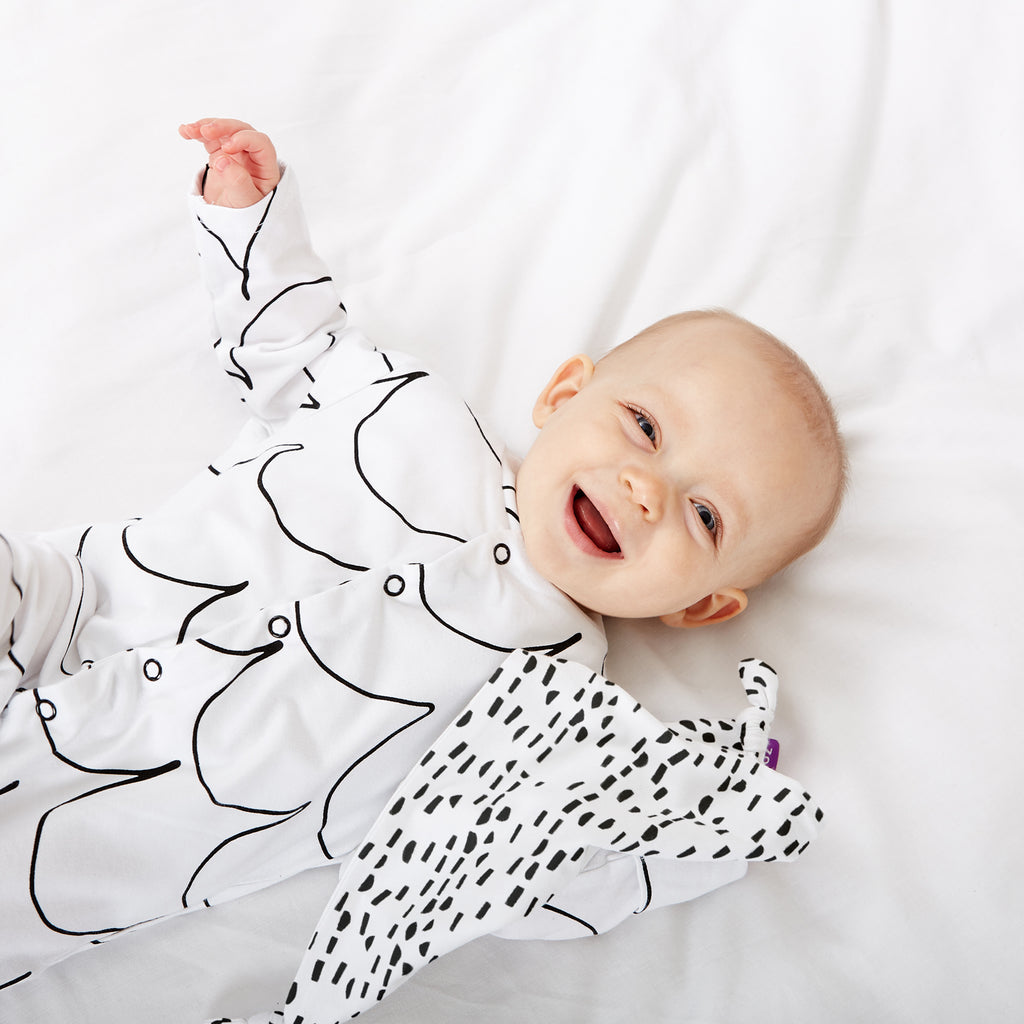Snuz Sleepsuit & Comforter Set - Wave Mono - Beautiful Bambino