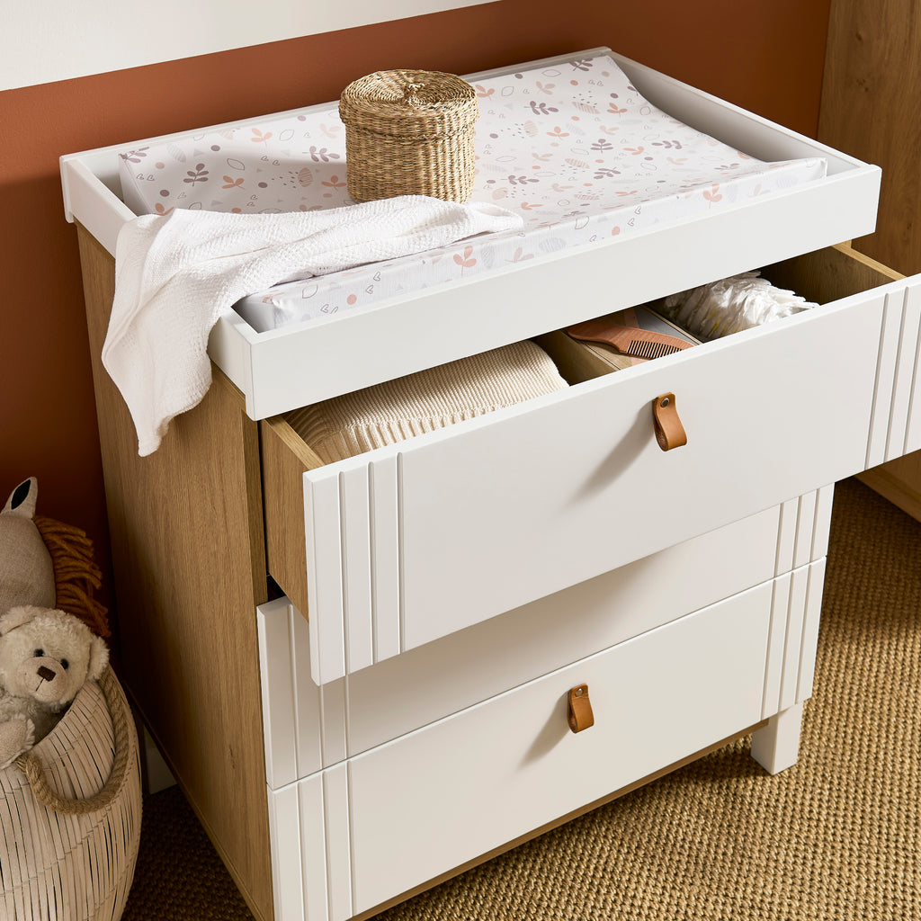 CuddleCo Rafi 3 Piece Nursery Furniture Set - Oak & White