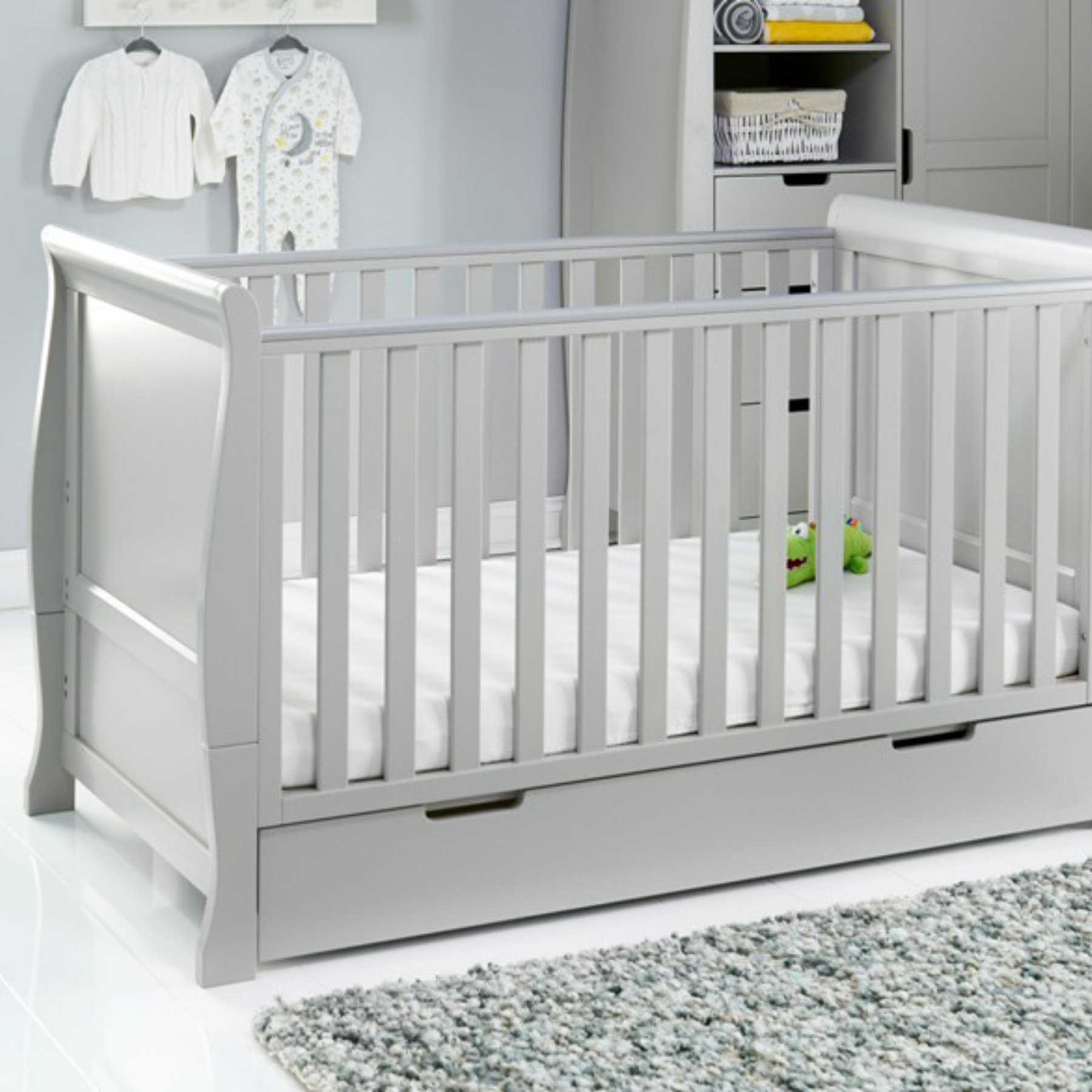 Obaby Stamford Classic Cot Bed Warm Grey